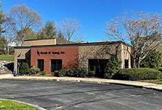 Blackey of R.W. Holmes facilitates office/flex <br>building sale - $2.3 million